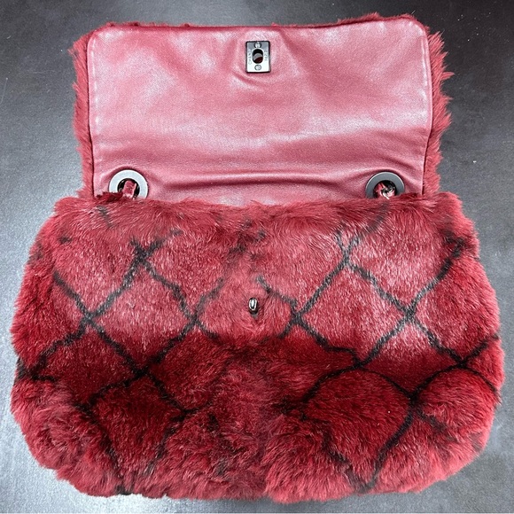 Chanel Rare Black Burgundy Fur Diamond Quilted Classic Flap Bag - Picture 5 of 9